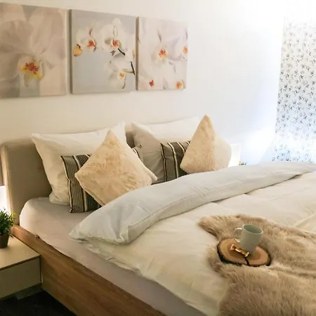 Apartment Caroline - Gemuetliche Ferienwohnung Mit Pool & Sauna Appartamento