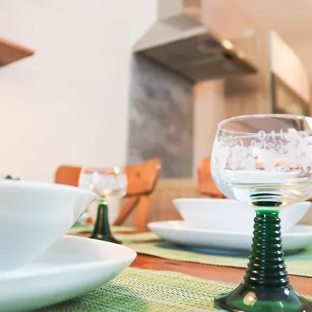 Apartment Caroline - Gemuetliche Ferienwohnung Mit Pool & Sauna Appartamento *